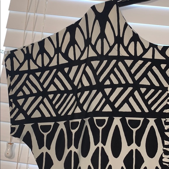 Casual Dress with elastic belt - Picture 2 of 5